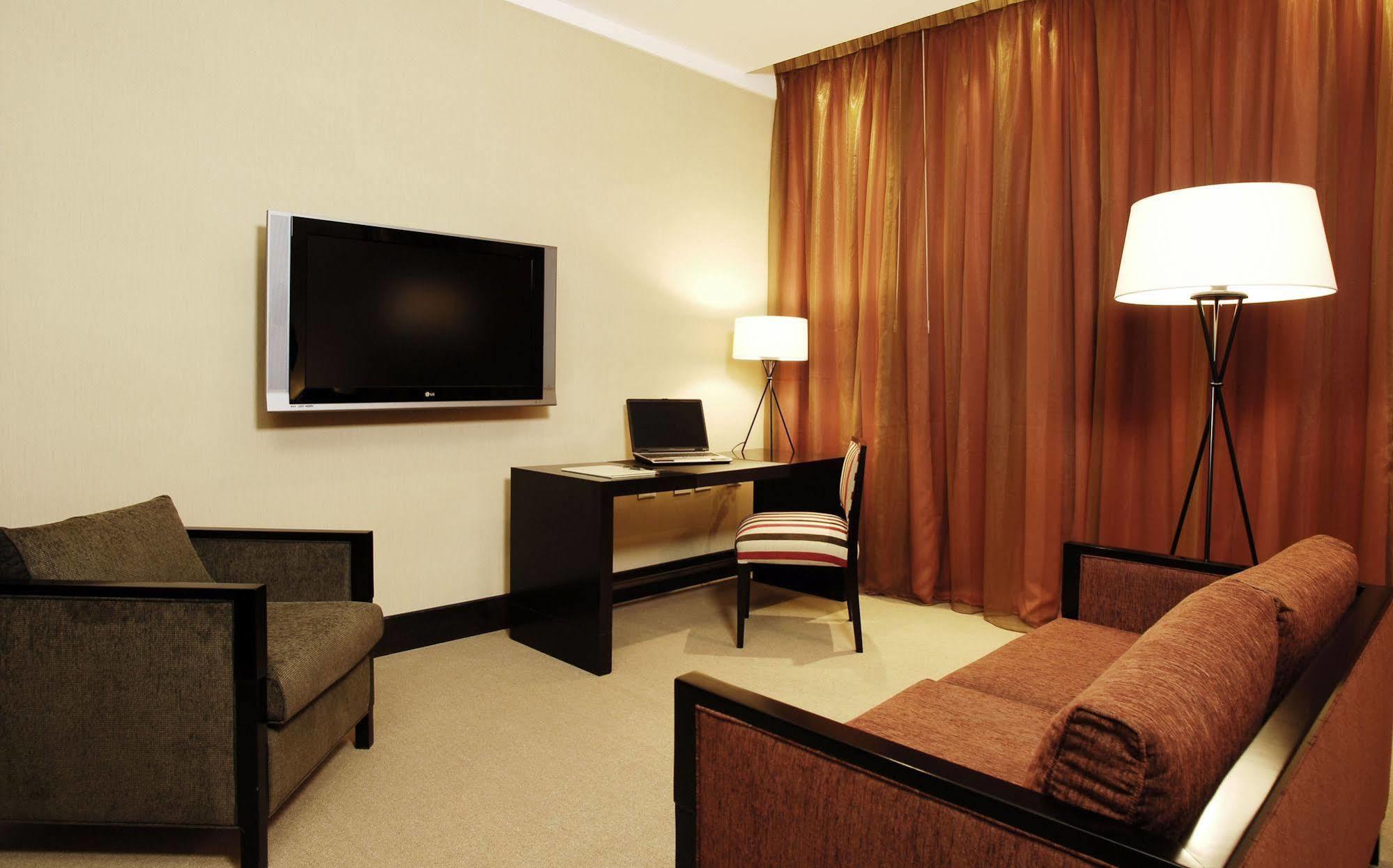 Hotel Casino Magic Neuquén Extérieur photo