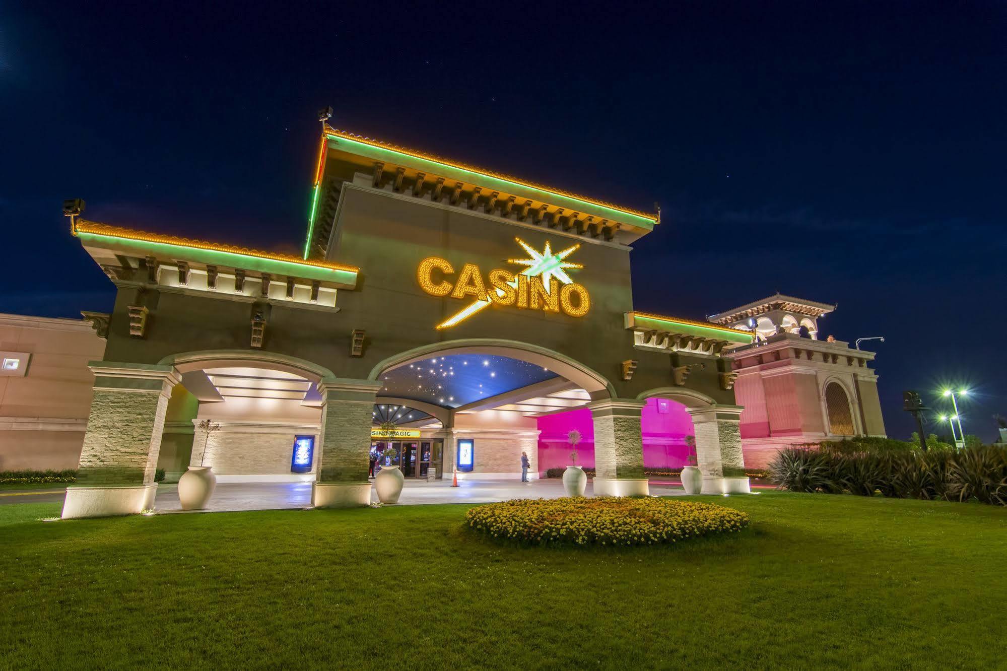 Hotel Casino Magic Neuquén Extérieur photo